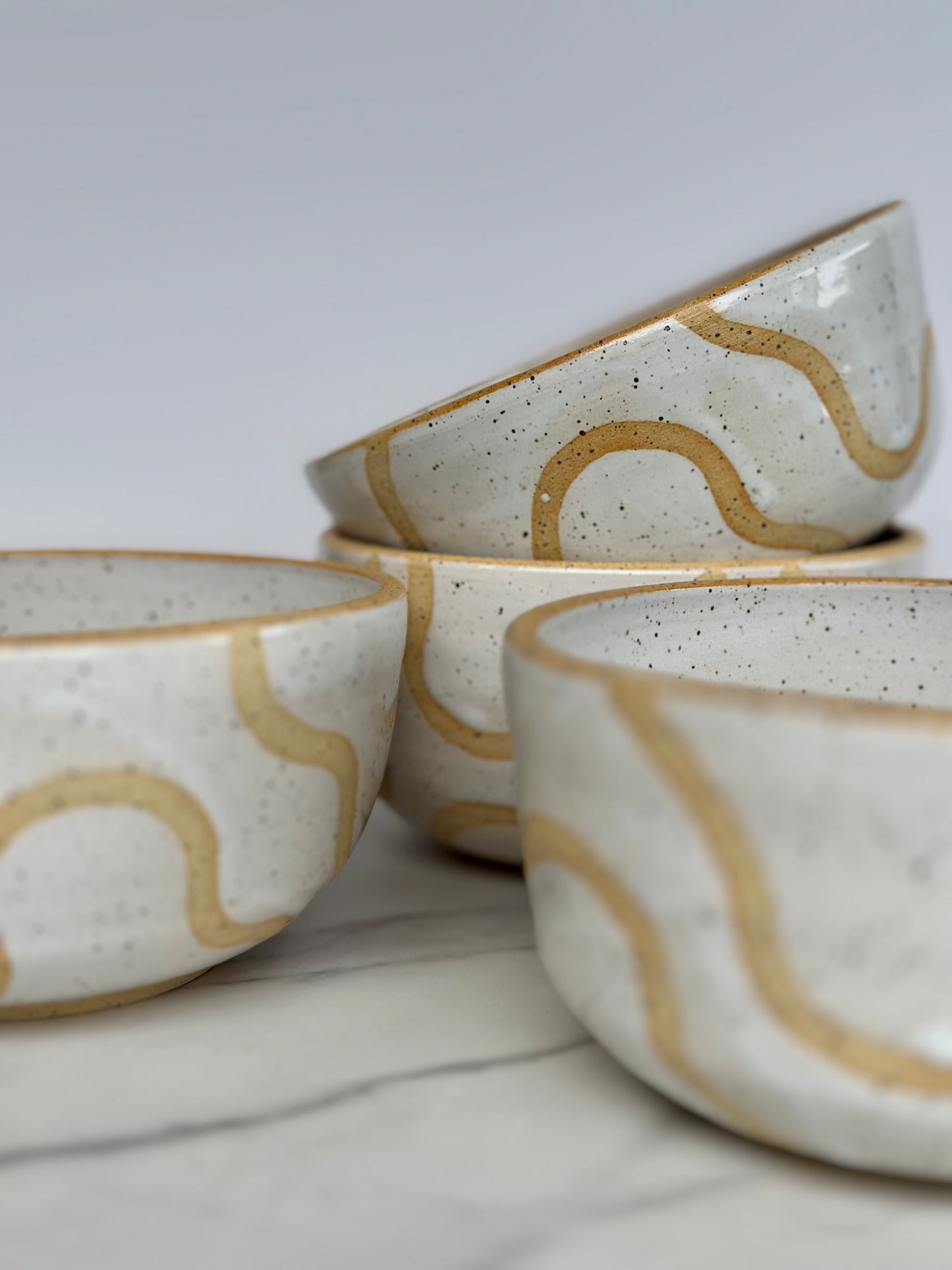 WHITE ABSTRACT BOWL - RAW RIM
