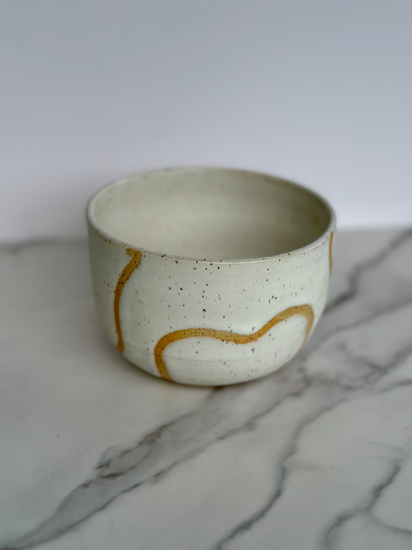 WHITE ABSTRACT BOWL