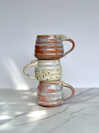 PINK SMALL WAVY MUG