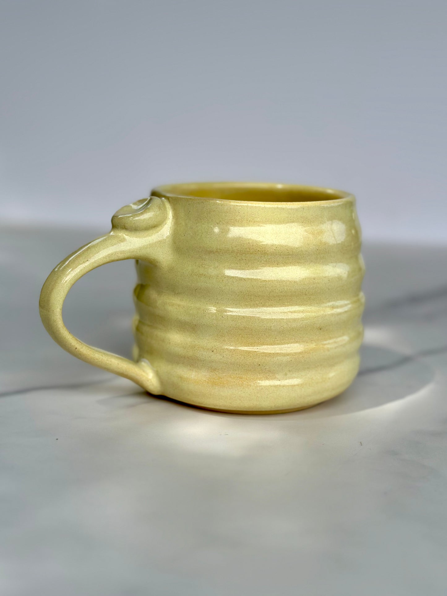 YELLOW SMALL WAVY MUG