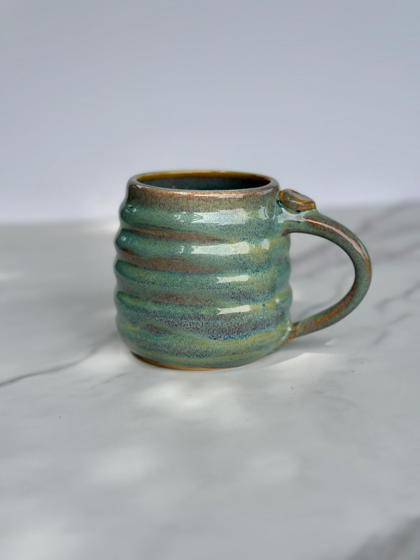 BLUE SMALL WAVY MUG