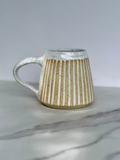 WHITE FLUTED MUG