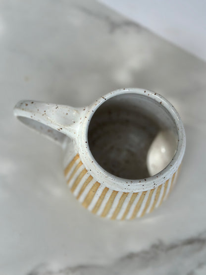 WHITE FLUTED MUG